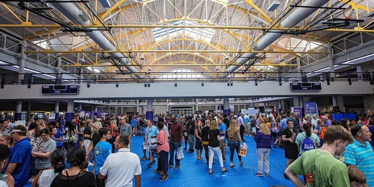Visitors attend the Academic and Student Services Fair