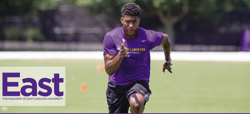 Isaiah Jones #7  Ecu pirates, East carolina pirates, Football