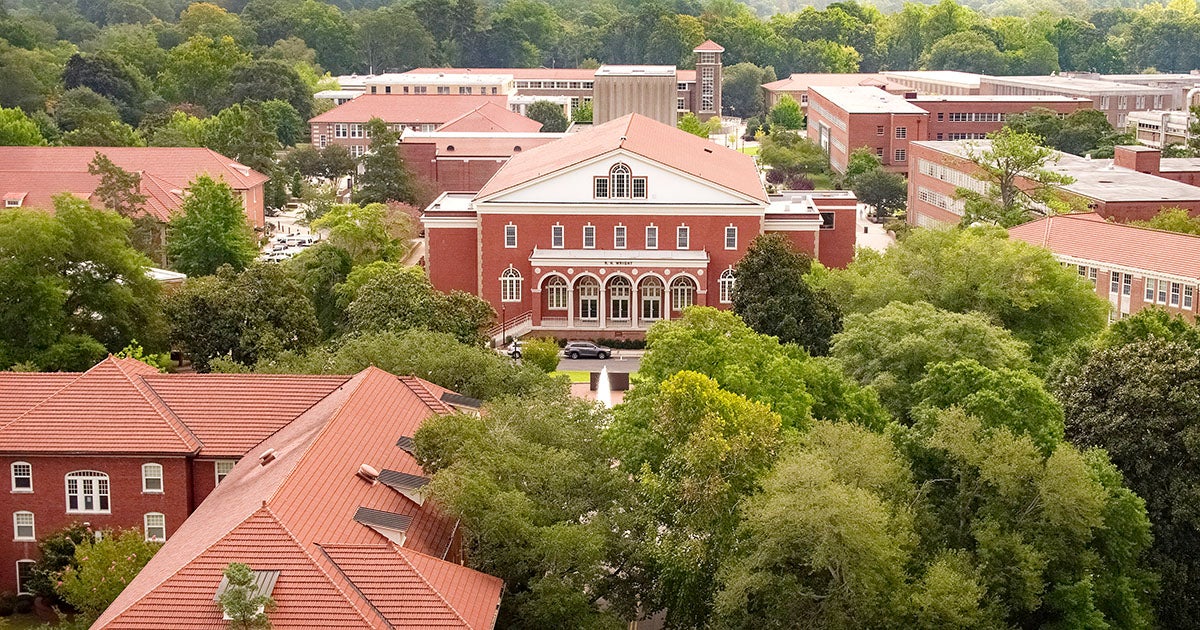 Ecu Remains Top Performer In U S News World Report Ranking News Services Ecu