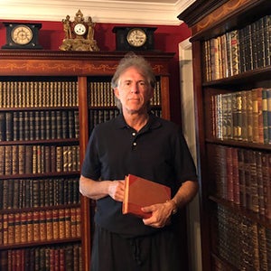 Terry Kingery ’80 in his home library in Marietta, Georgia. 