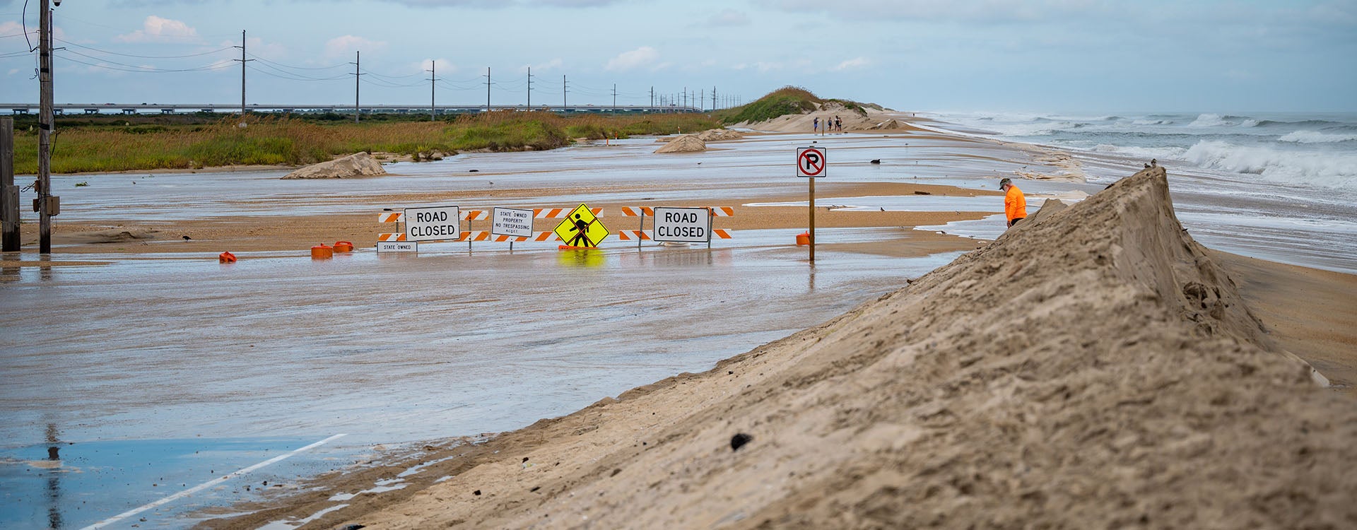 North Carolina’s Outer Banks and coastal plains may experience flooding and overwash during hurricanes and tropical storms.