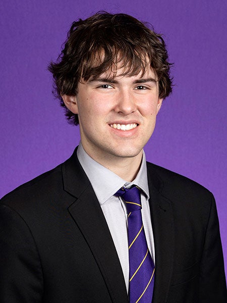portrait of Drew Crumpler