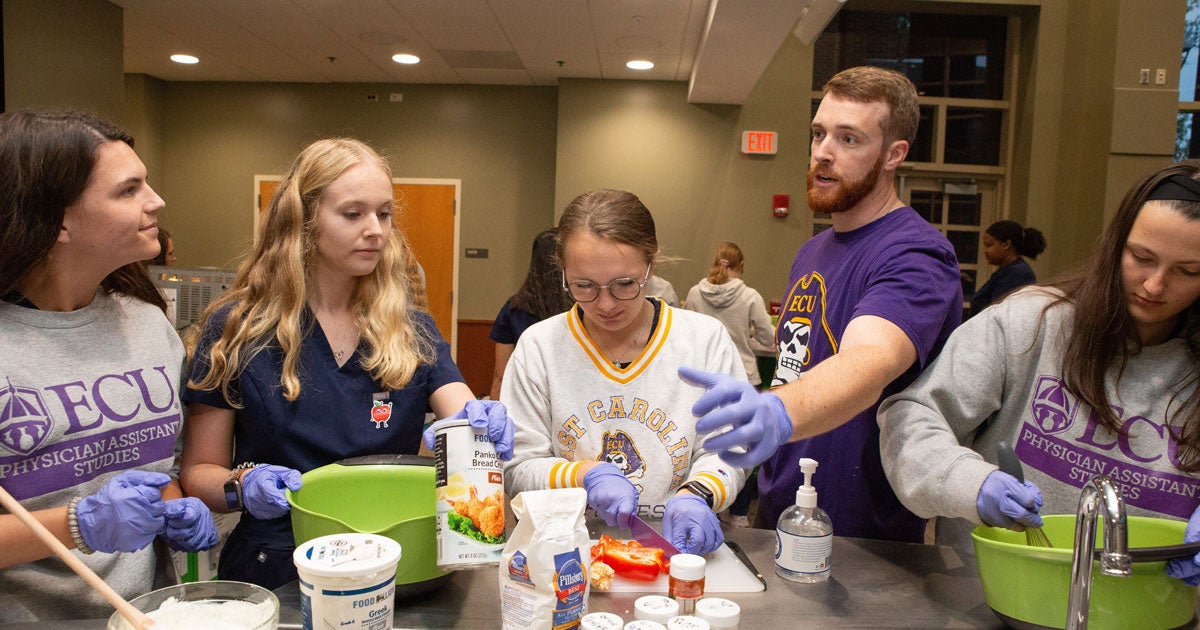 Physician assistant students learn how to incorporate culinary medicine into future practice | News Services