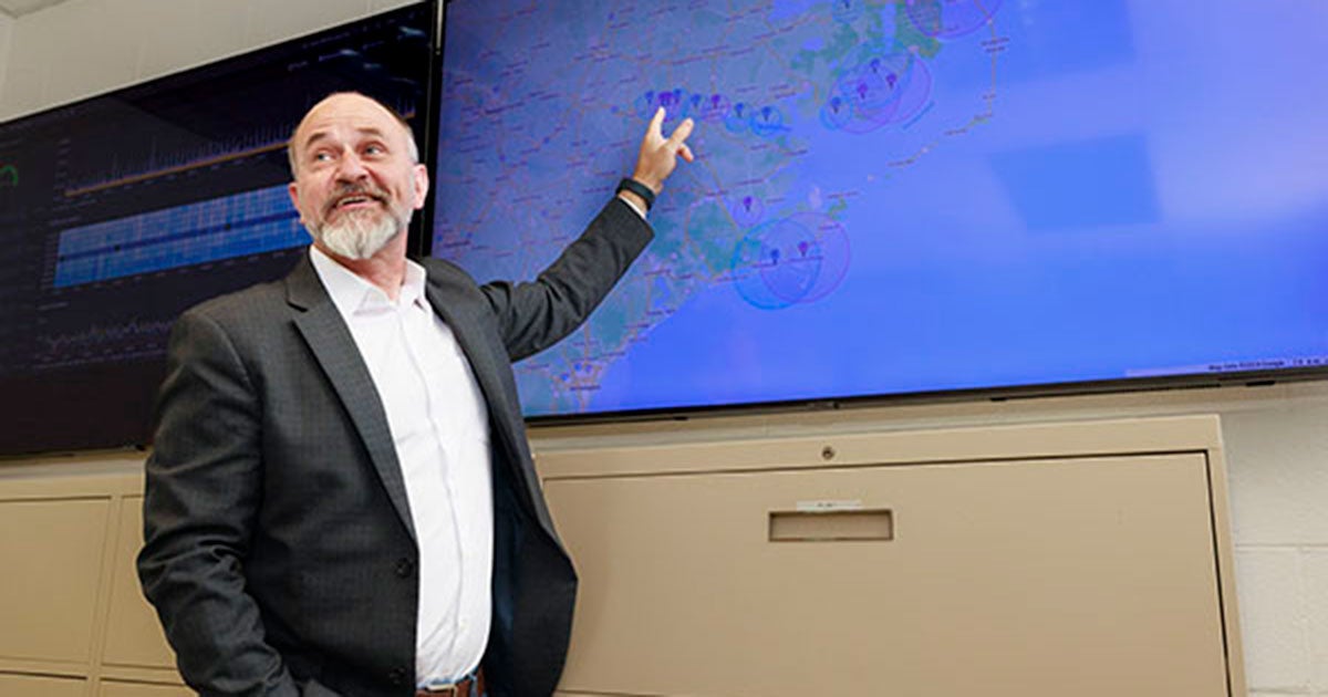 ECU Center Strives to Bridge Gap Between Community, Business, and Technology | News Services